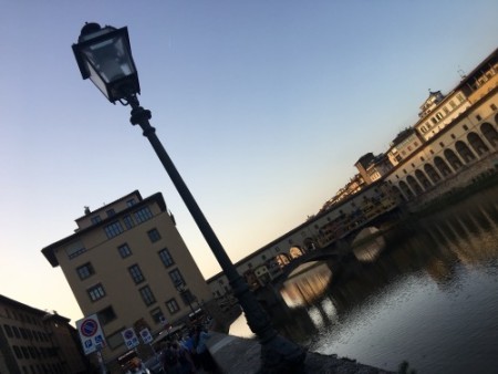 207 River Arno, the origin of the name of Nogizaka 5G "Arno Nakanisi", parents visited here and were impressed. If it was Rome, it would be "Tevere Nakanisi" 